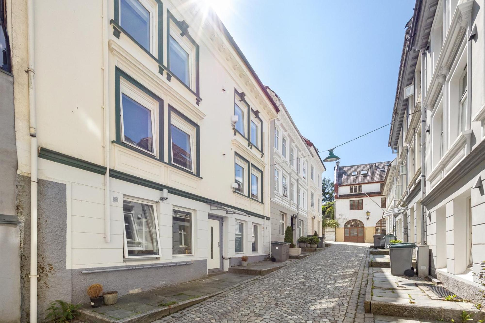 Renovated Jan 24 - Queen Beds - Behind Bryggen Bergen Exterior photo